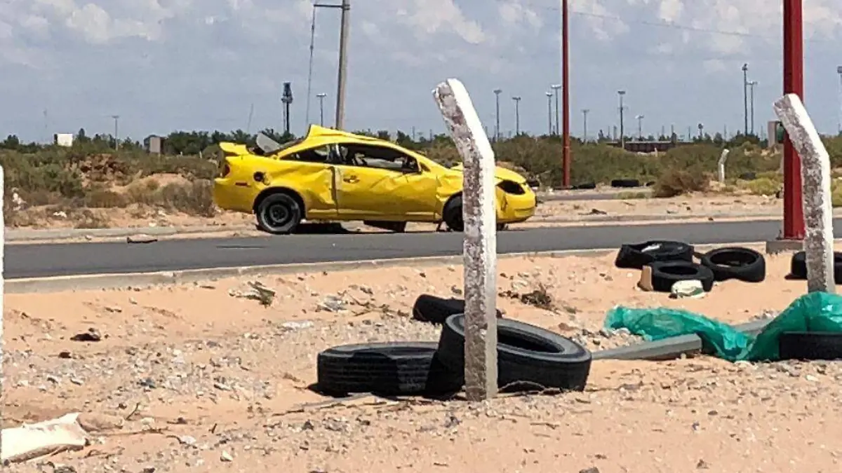 auto donde viajaba policia